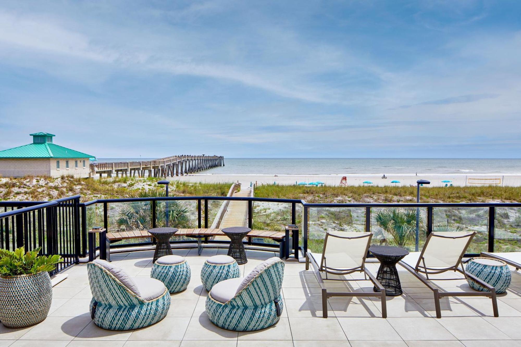 Hotel Springhill By Marriott Jacksonville Oceanfront 3*